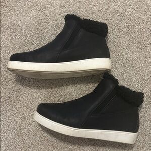 Muk Luks Boot, Black, Size 11 Women, Montana Blue Sky Booties